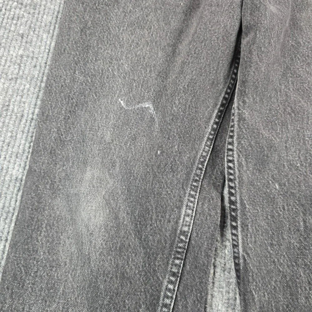 Vintage 90s Levis 550 Jeans Mens 36x29 Husky Gray Tapered Relaxed Distressed USA